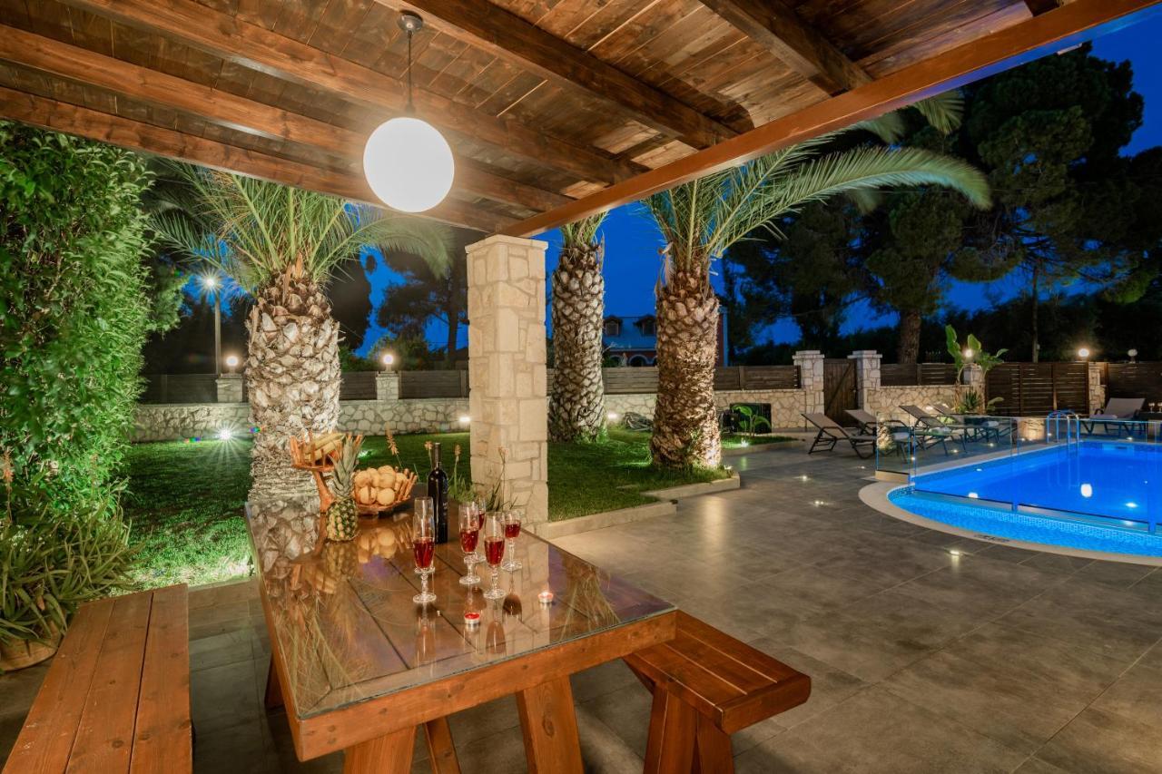 Luxury Villa Vanato & Pool Koukounaria Bagian luar foto