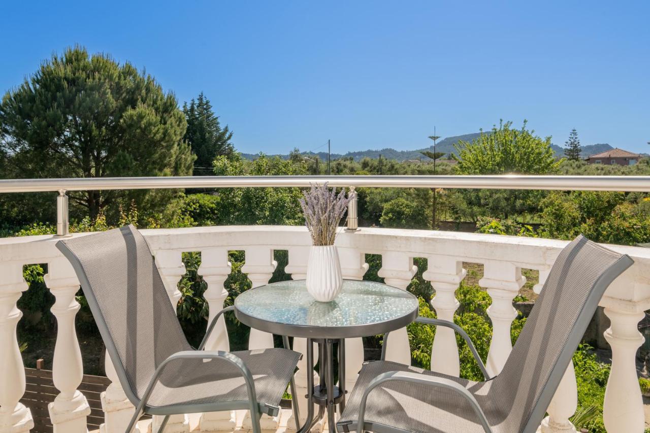 Luxury Villa Vanato & Pool Koukounaria Bagian luar foto